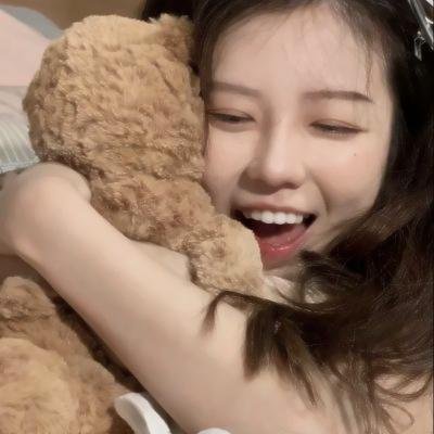 有色彩的女子